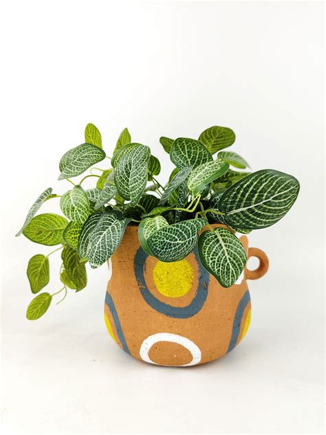 Urban Products Sale Maliah Circle Planter Terracotta Me