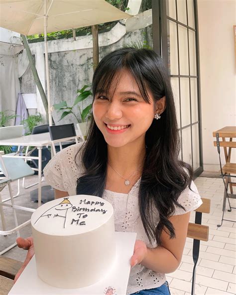 Jennifer Rachel | caption already on the cake hahaha💗🎂😆🤘🏻 | Instagram