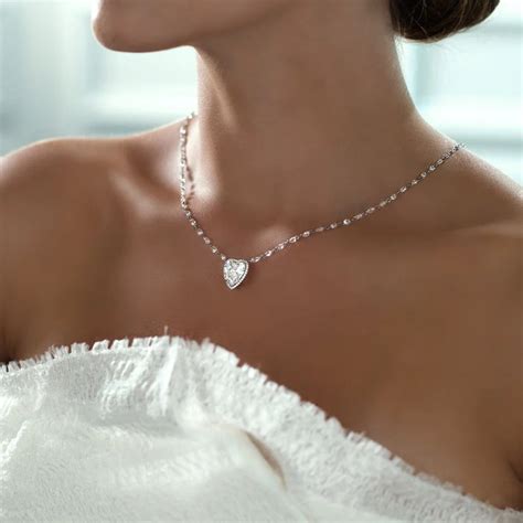 What Does Peroxide Do To Gold? The Shocking Truth About Cleaning Your ...