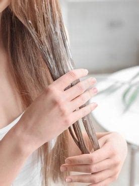 Cabelo Caindo Da Raiz Tratamento Caseiro - Cabelo caindo da raiz o que pode ser dicas de como tratar o problema