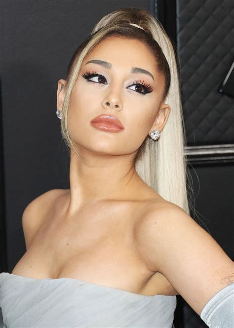 Grammys 2020 Red Carpet Fashion: Best Jewelry, Bling | Grammys 2020 ...