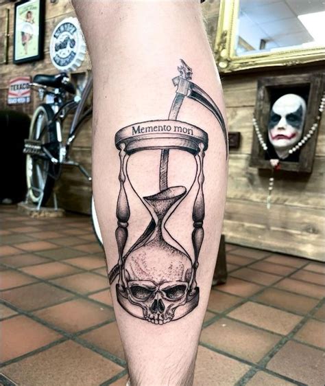 Awesome Hourglass Tattoo Designs Ideas for Men and Women - TattoosInsta