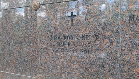Lisa Robin Kelly (1970-2013) - Find a Grave Memorial
