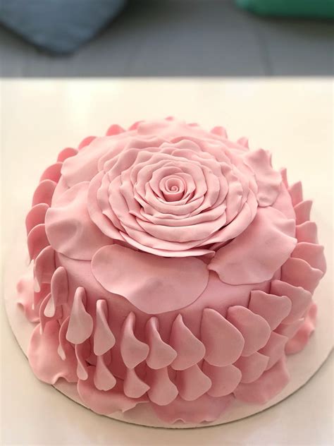 Rose Fondant Cake – Sallys