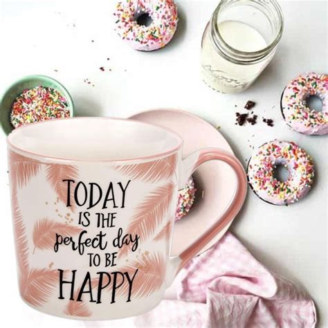 Сладурска чаша за кафе на розови пера Today Is The Perfect Day - olele.bg