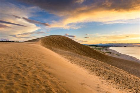 tottori sand dunes  stock  pictures royalty