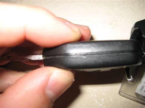 how to open mustang key fob
