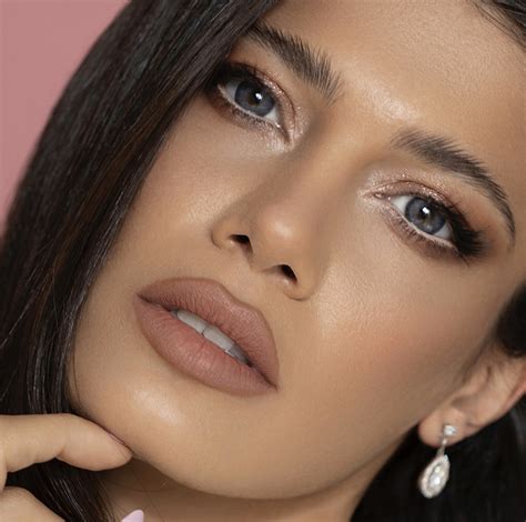 Contact Lens | Ashta | Gomar Online Shop in UAE & Lebanon