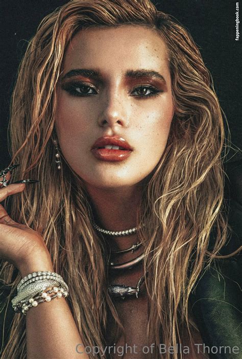 Bella Thorne  bellathorne Nude, OnlyFans Leaks, The Fappening - Photo 