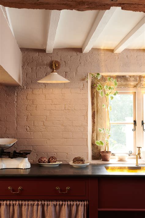 The Heirloom Task Light by deVOL - The deVOL Journal - deVOL Kitchens