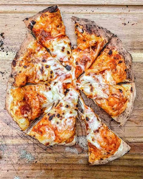 How to Make the Best Chewy Pizza Dough Recipe - Crispy Crust