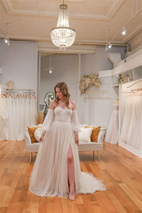 Everly Collection – Wren | Bridal Boutique Wisconsin | Over 35 Years of