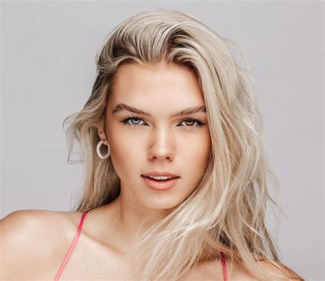 caroline gregory biography   age height real