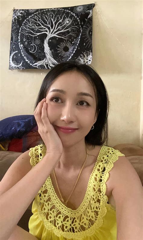 Nuttacha Yuneoid added a new photo. - Nuttacha Yuneoid