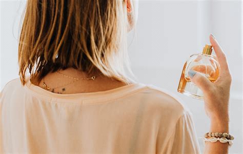 tips  parfum tahan  seharian