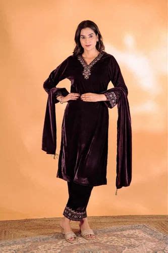 Winter Wear Ladies Suits at Rs 1895/piece | Designer Cotton Suits in New Delhi | ID: 2851323684191