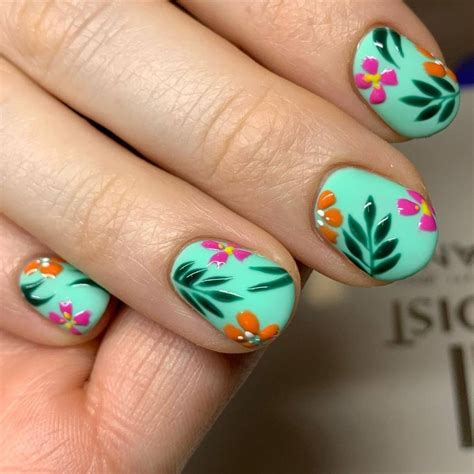 25 Floral Nail Designs That Are On-Trend for 2021 | Who What Wear