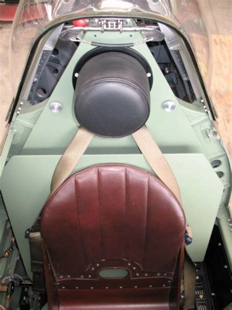 Anatomy of the Spitfire Cockpit | Avioes de combate, Aeromodelos, Caças