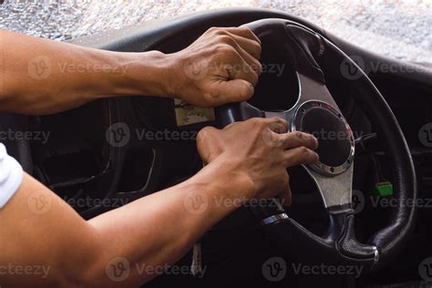 Hand steering arm accident. 7555690 Stock Photo at Vecteezy