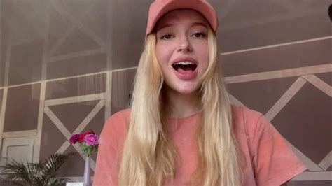 Юля Савичева - Как твои дела? / Cover by Kity - YouTube