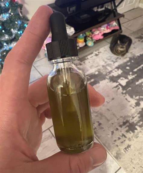 Tincture I made with Deep Space strain from Five Leaf Wellness a while back. This is for them