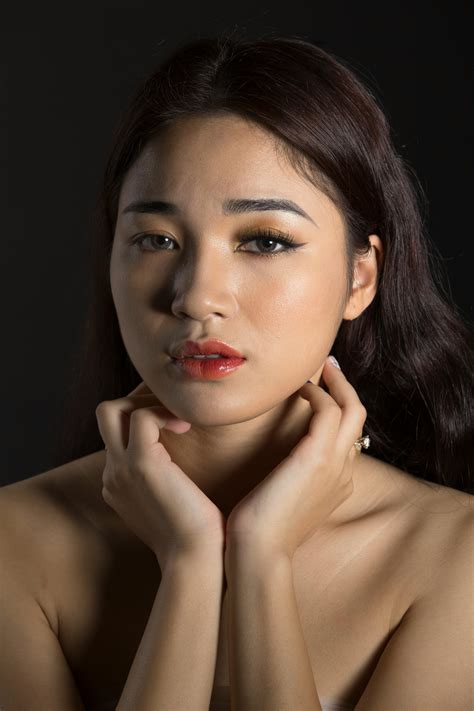 why are spanish girls so hot - דורות