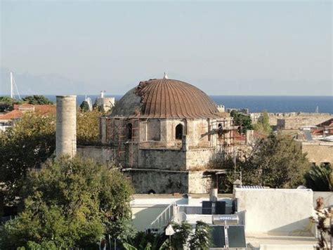Rhodes Architecture - Your Guide to Historical Beauty