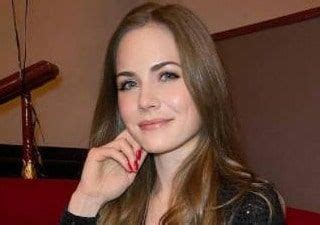 The Mysterious Fortune Of Slot Lady: Unraveling The Secrets Of A Casino Enchantress