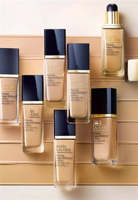Buy ESTEE LAUDER Futurist Aqua Brilliance SPF20/PA+++ #1C0 2024 Online ...