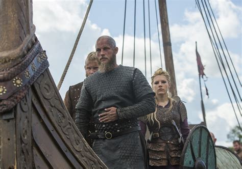 Lagertha, Alexander Ludwig, Travis Fimmel, Ragnar Lothbrok, Vikings (TV