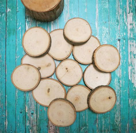 DIY Rustic Wooden Cake Stand