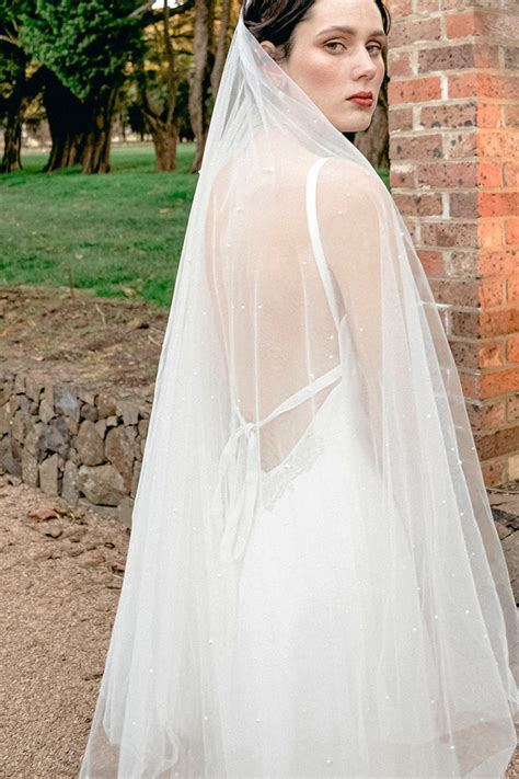 Wedding Veils Sydney | Emerald Bridal