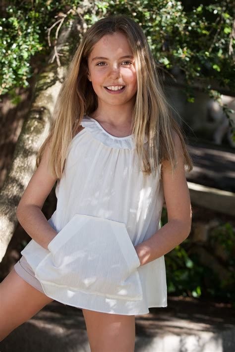 Pretty Tween Girls