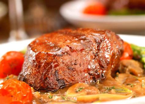 how long to cook beef tenderloin steak in air fryer