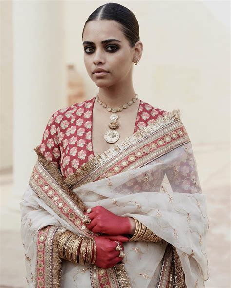 Iconic Sabyasachi Sarees Are Perfect For Summer Soirees & Cocktail ...