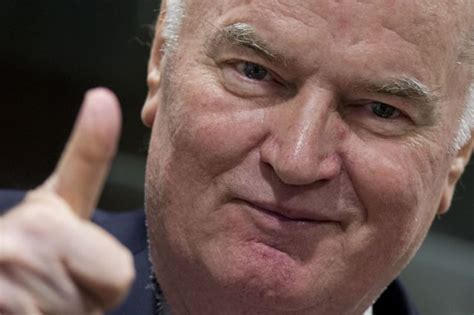 Ratko Mladić u jutarnjem programu: „Ljubi vas deda Ratko" - BBC News na ...