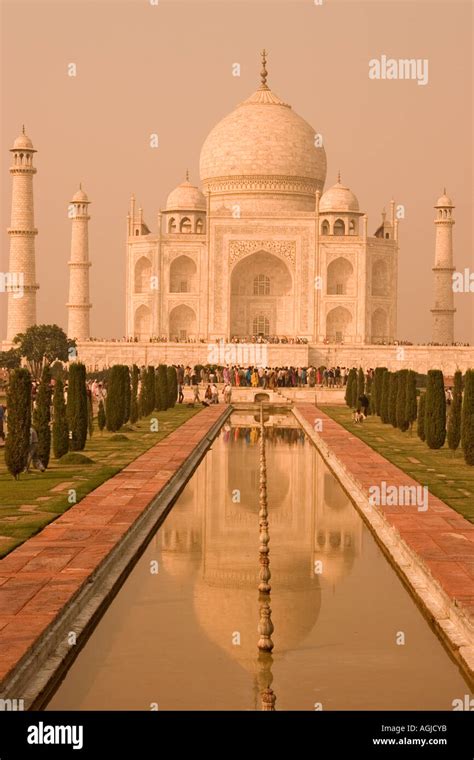 asia india inside of the taj mahal facility in delhi Stock Photo - Alamy