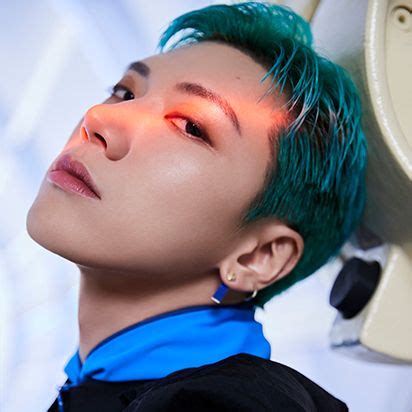 TEN | Celeb Confirmed