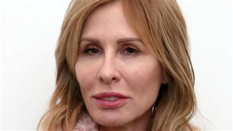 7 Forum Phun Celebrity Extra Secrets the Media Doesn't Want You to Know - 05y5g2b