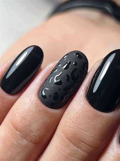 black matte nail art