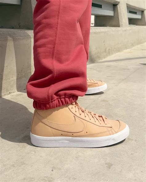 Nike Blazer Mid Premium Women's Shoes. Nike LU
