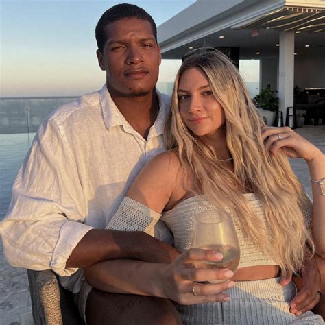 Wife of Browns' Isaac Rochell offers candid look at NFL lifestyle