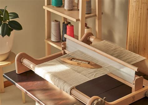 What Type of Loom Should I Buy? - Gist Yarn