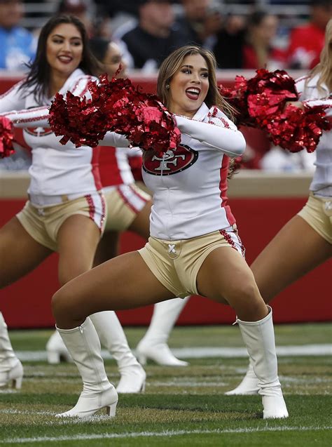 Seahawks 49ers Football | Sexy sports girls, Sexy cheerleaders, Hottest
