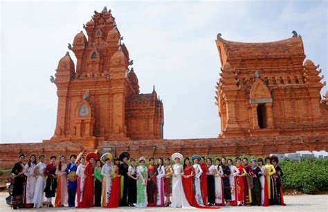 Tour du lịch Làng văn hóa 54 dân tộc Việt Nam - 2 ngày 1 đêm - Ba Vì Home