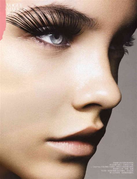 beauty    apply fake eyelashes sassy dove