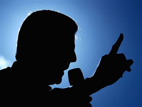 Mason hand gesture sightings spark a wild social media debate 26