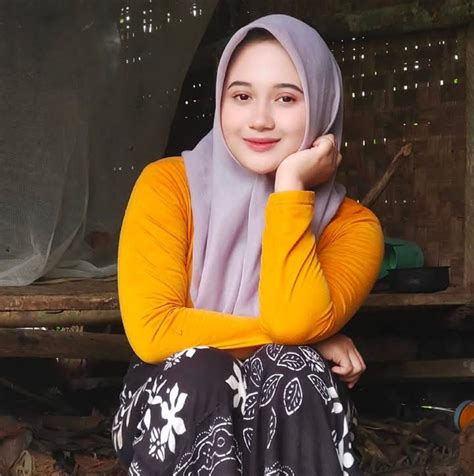 Neng enur tambah manis aja 🤩 #fypviral #jangkauanluas | Amelia Sari Jtk