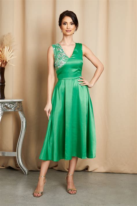 Magazin Universal: Rochii de Botez - Zonia
