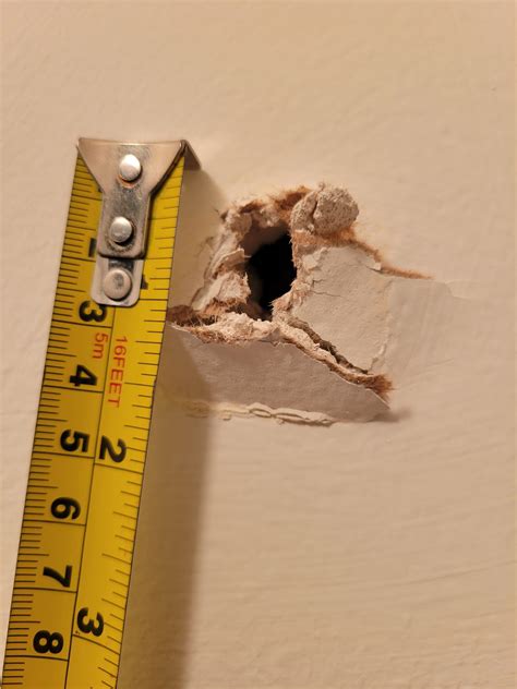 how to patch this ~2 inch drywall hole. : r/drywall
